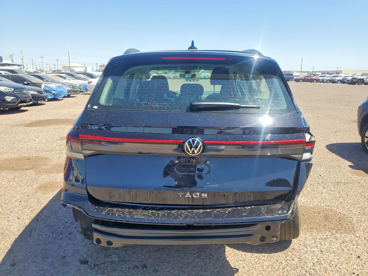 Volkswagen Taos S