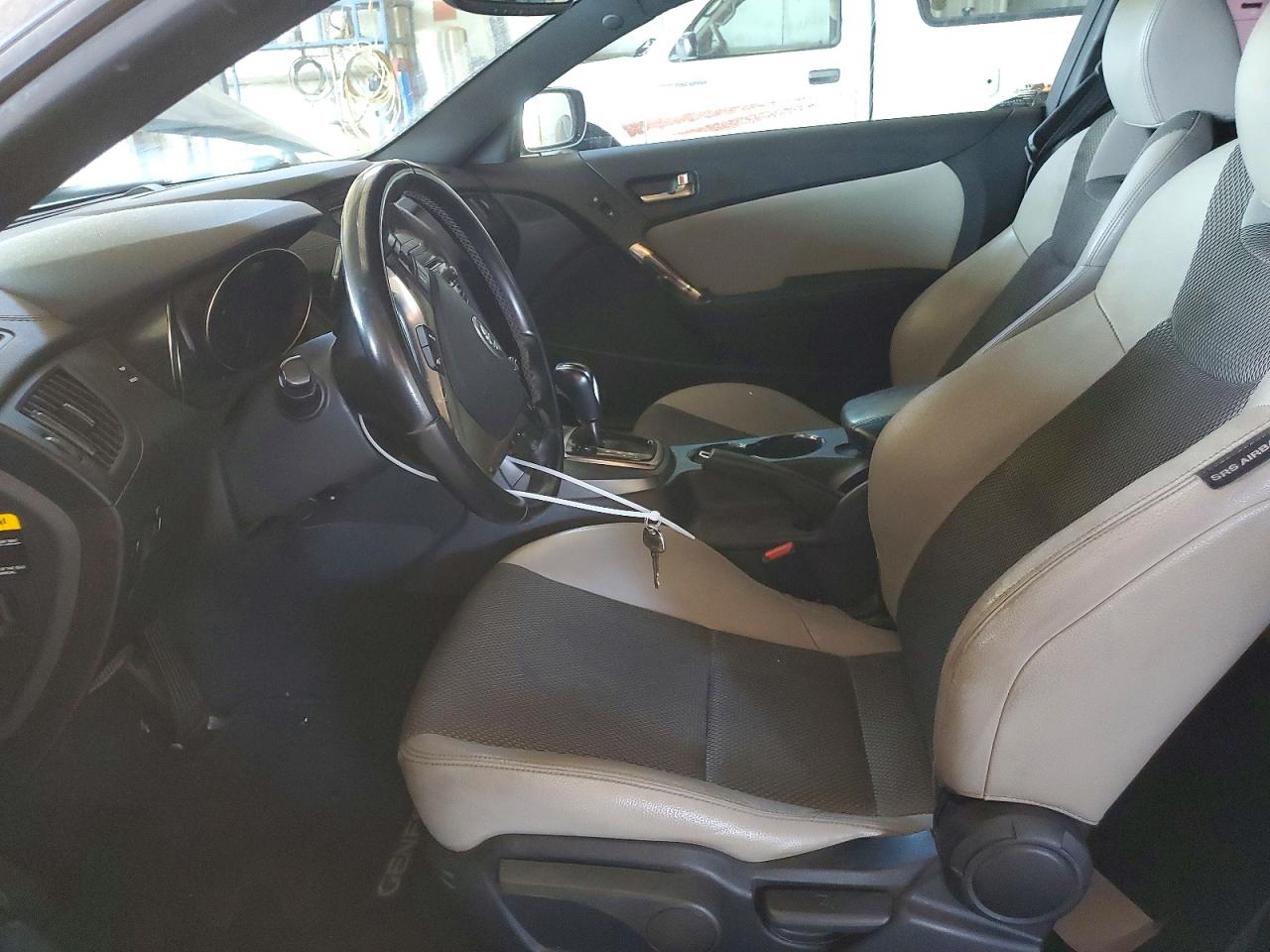 Hyundai Genesis 3.8