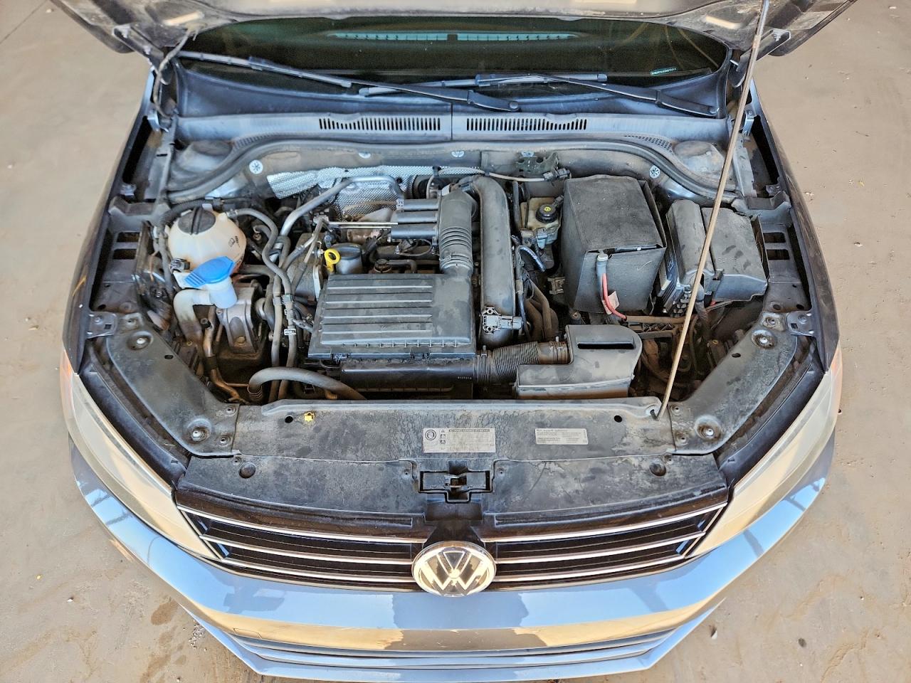 Volkswagen Jetta S