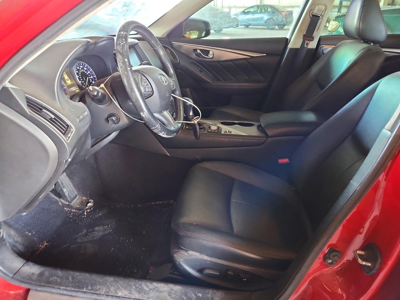INFINITI Q50 2.0t P 2.0t Premium