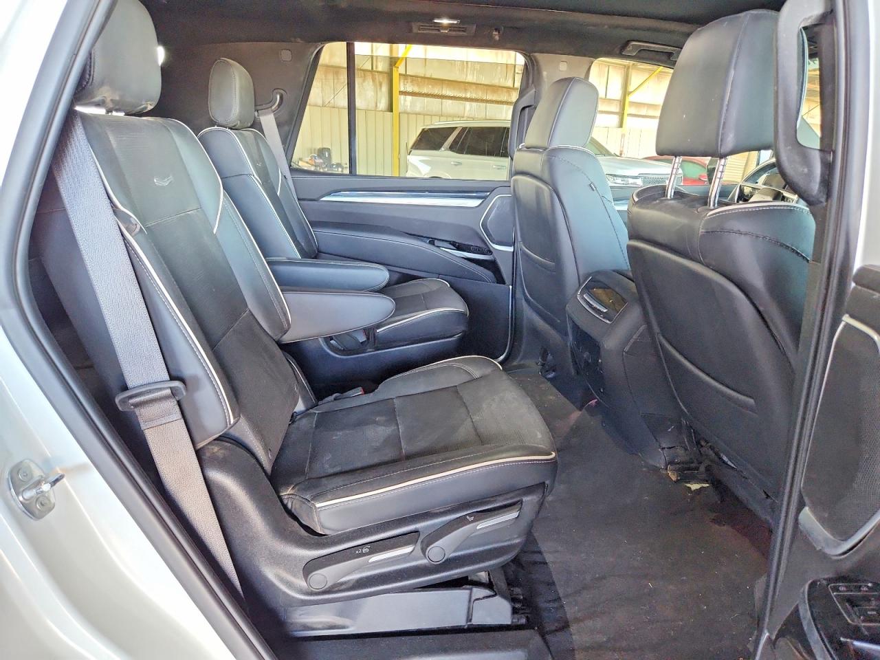Cadillac Escalade Sport