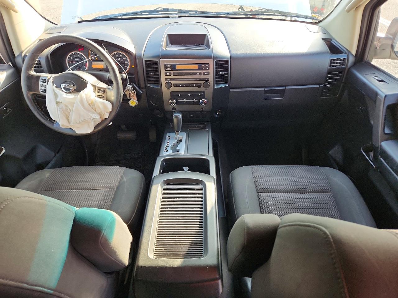 Nissan Titan Xe