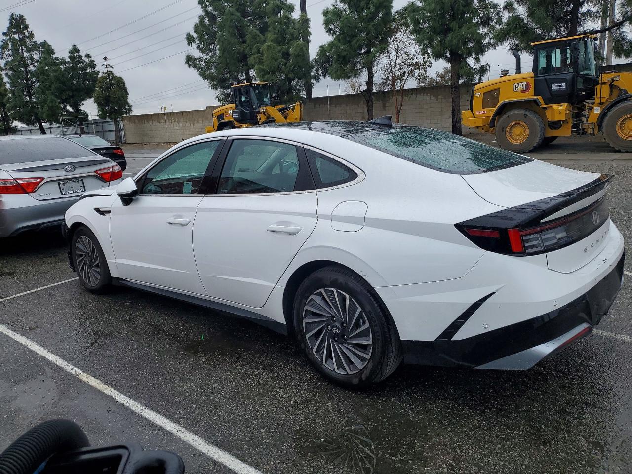 Hyundai SONATA Hybrid