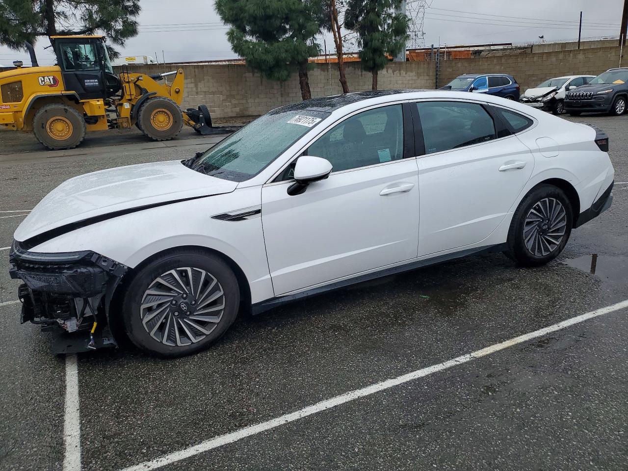 Salvage Hyundai SONATA Image