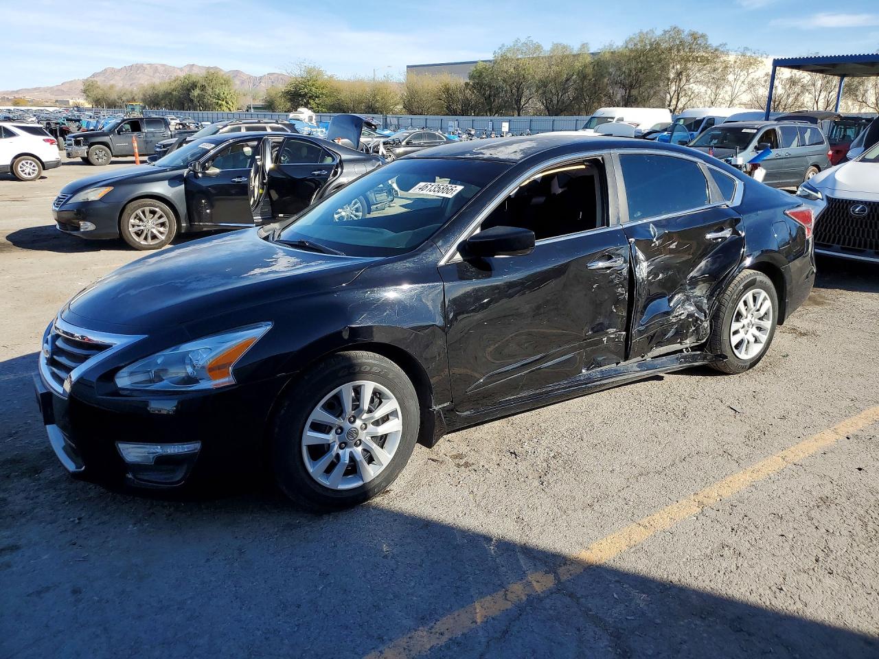 Salvage Nissan Altima Image
