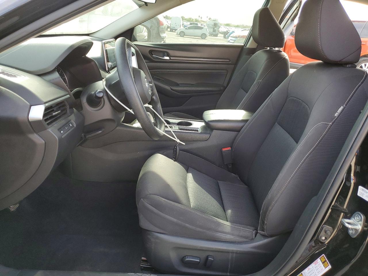 Nissan Altima S