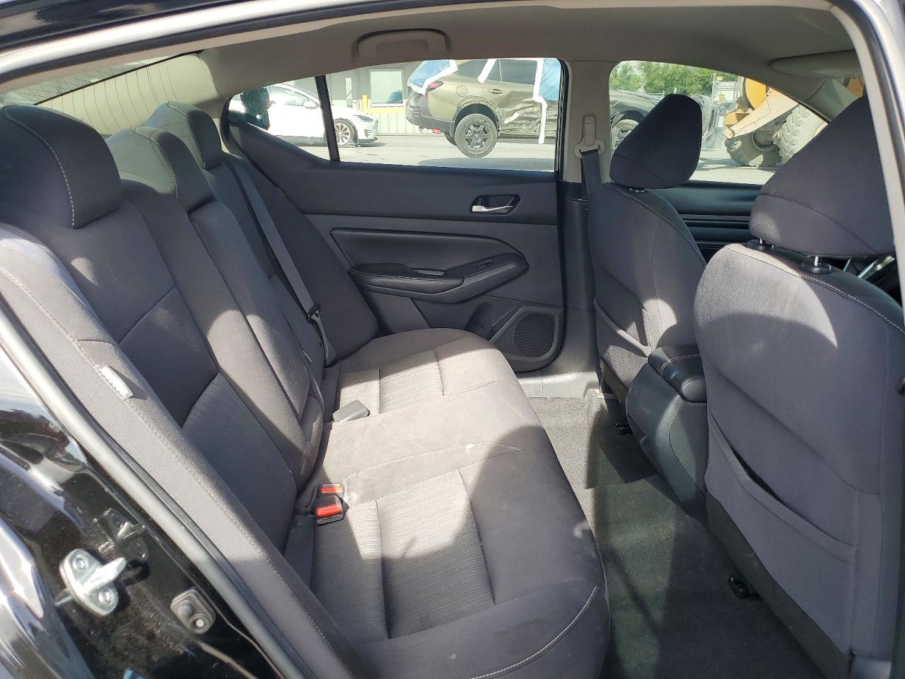 Nissan Altima S
