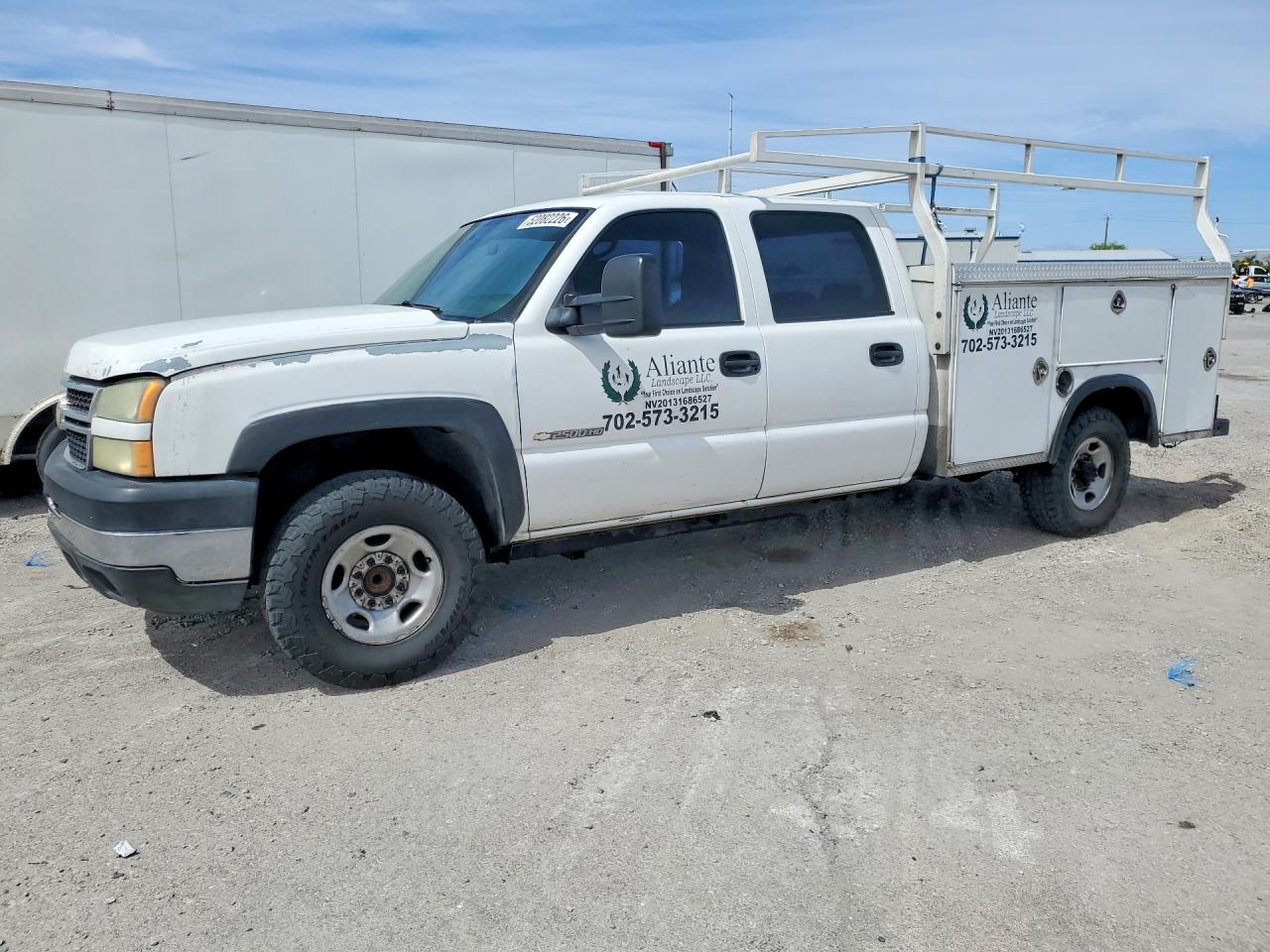 Salvage Chevrolet Silverado Image