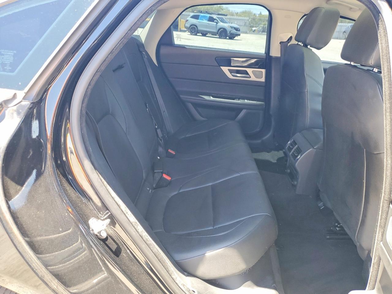 Jaguar XF Premium