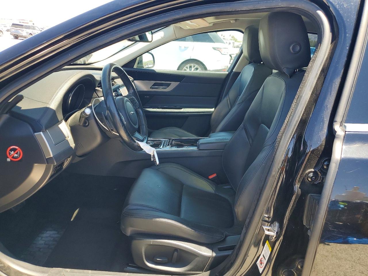 Jaguar XF Premium