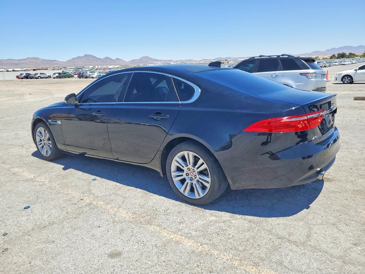Jaguar XF Premium
