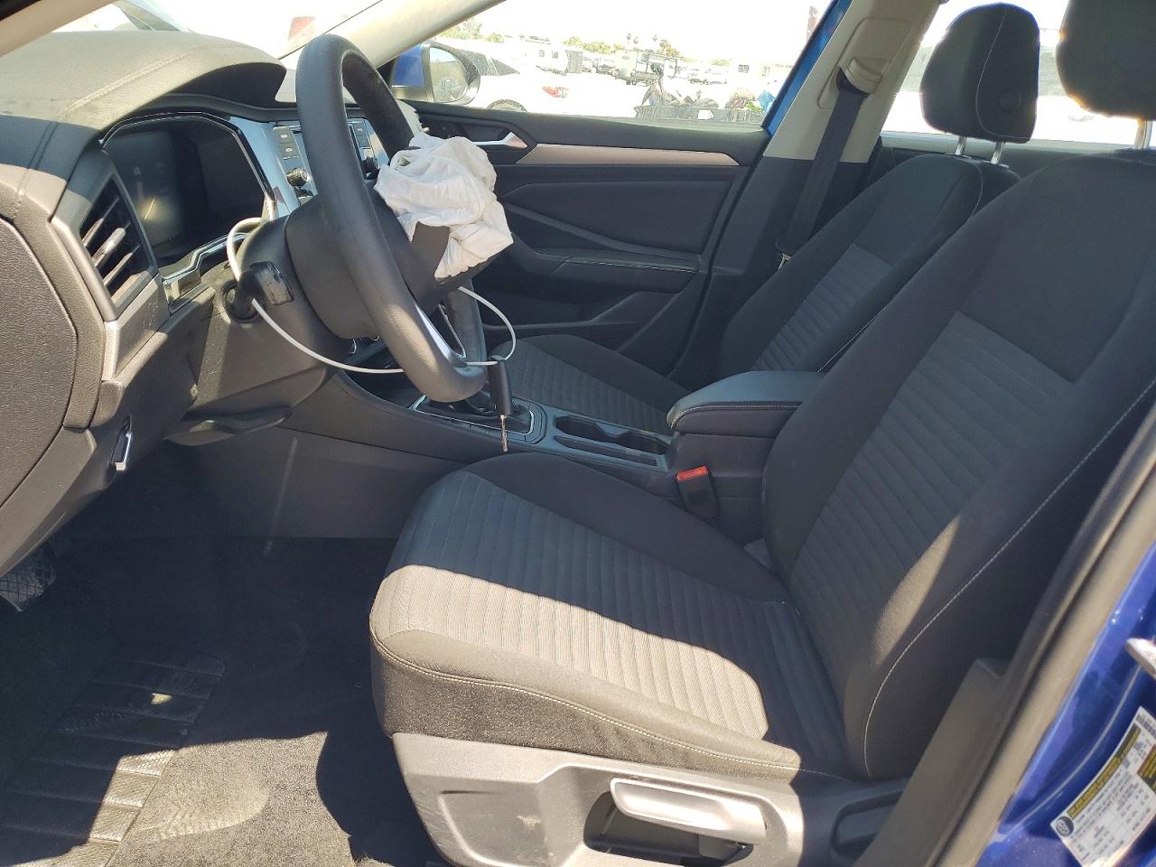 Volkswagen Jetta S