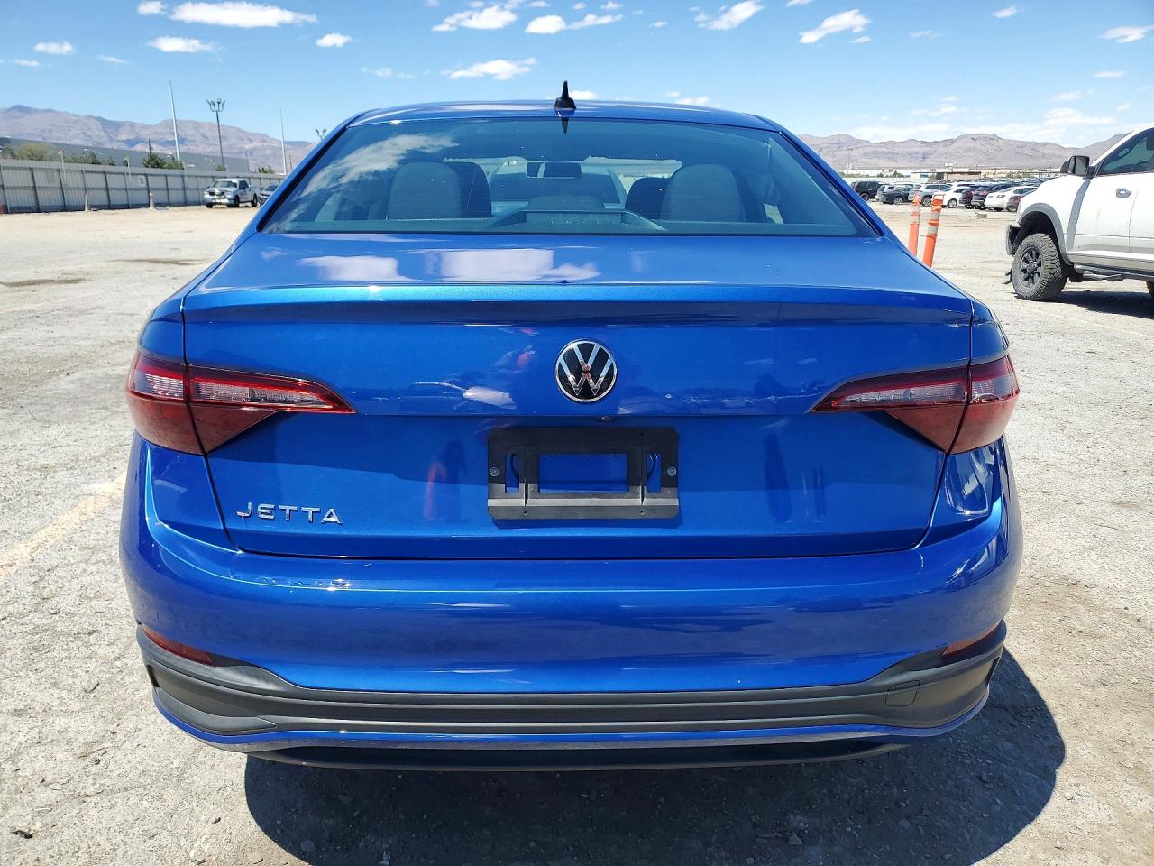 Volkswagen Jetta S