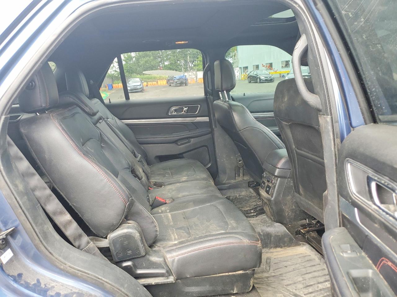 Ford Explorer Sport