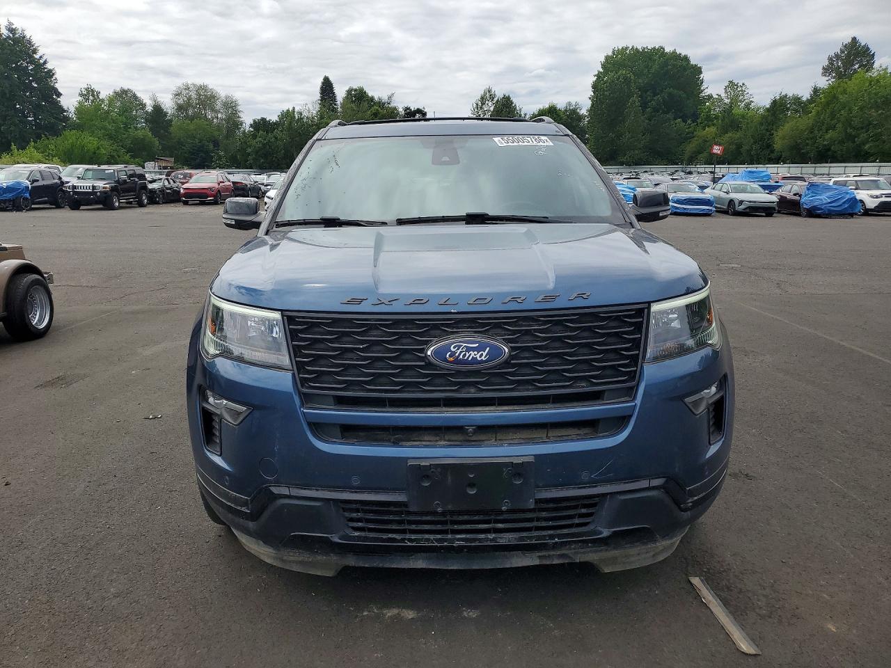 Ford Explorer Sport
