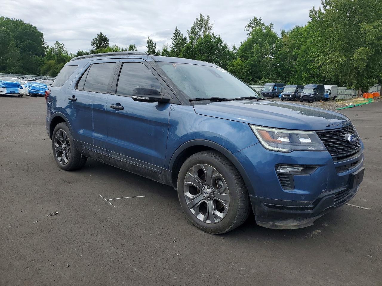 Ford Explorer Sport
