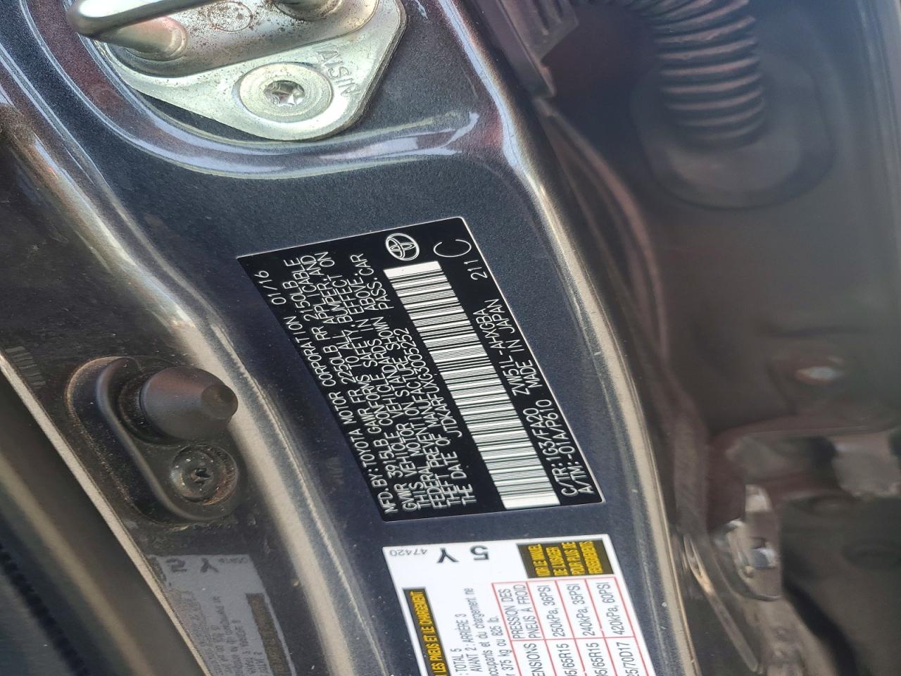 Toyota Prius Three