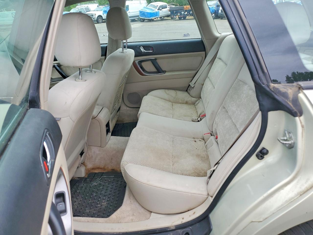 Subaru Legacy Outback 2.5i