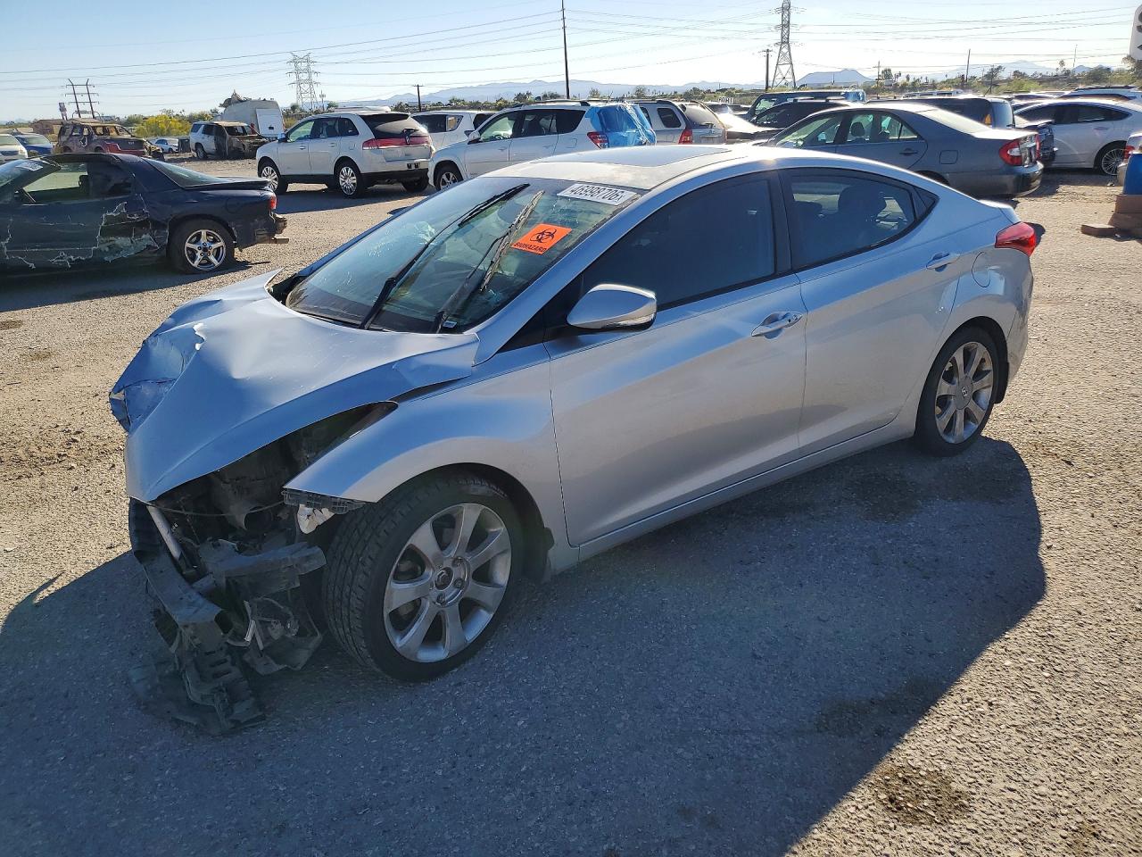 Salvage Hyundai ELANTRA Image