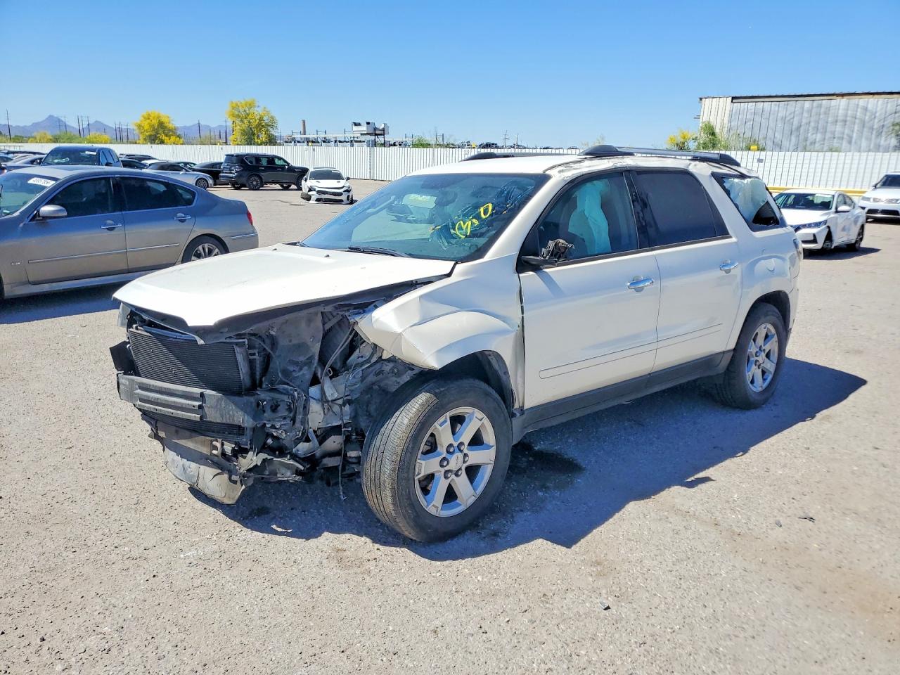 Salvage GMC Acadia Image