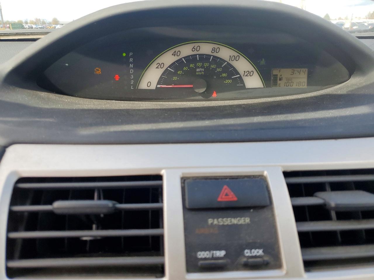 Toyota Yaris Base
