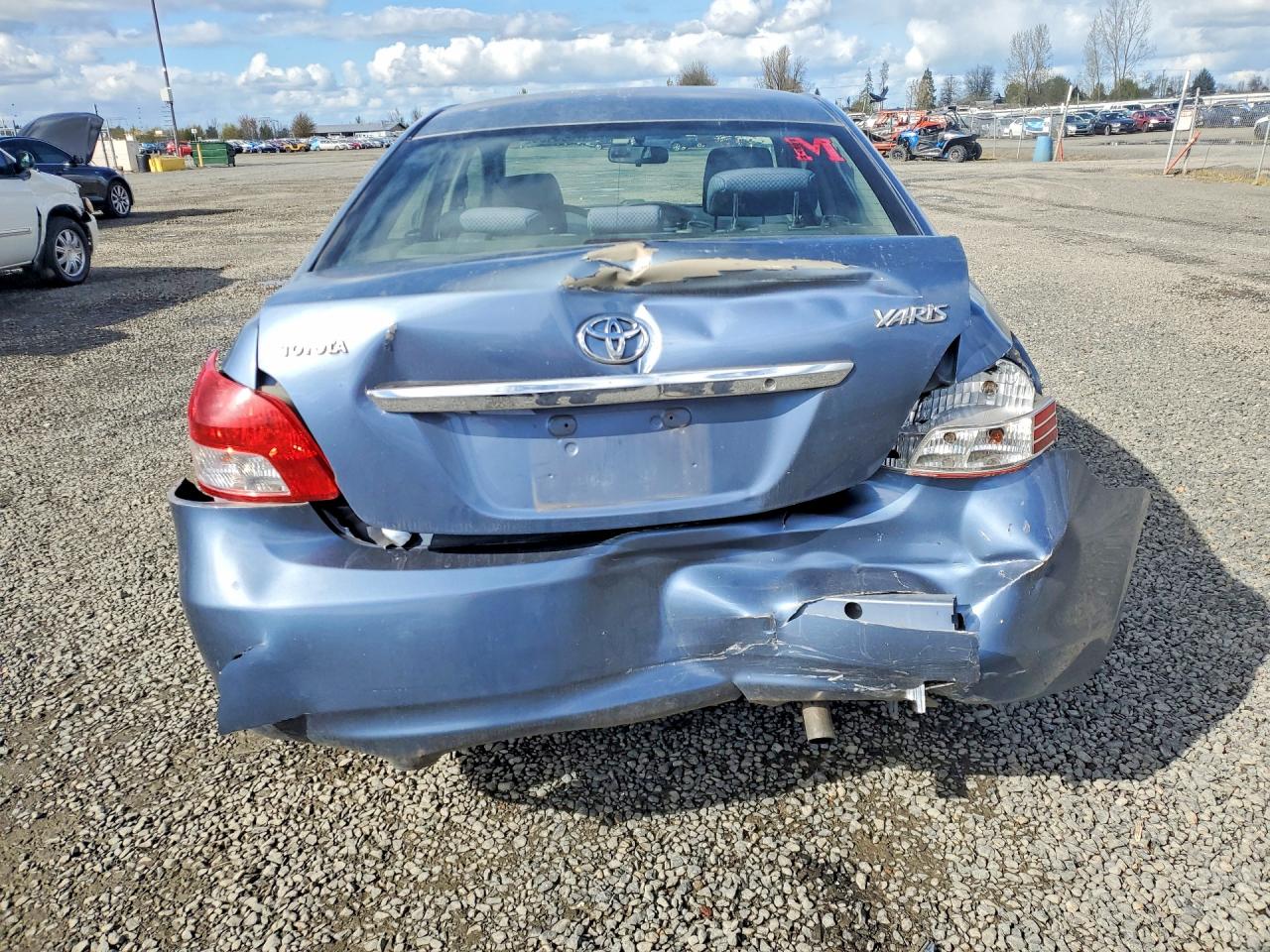 Toyota Yaris Base