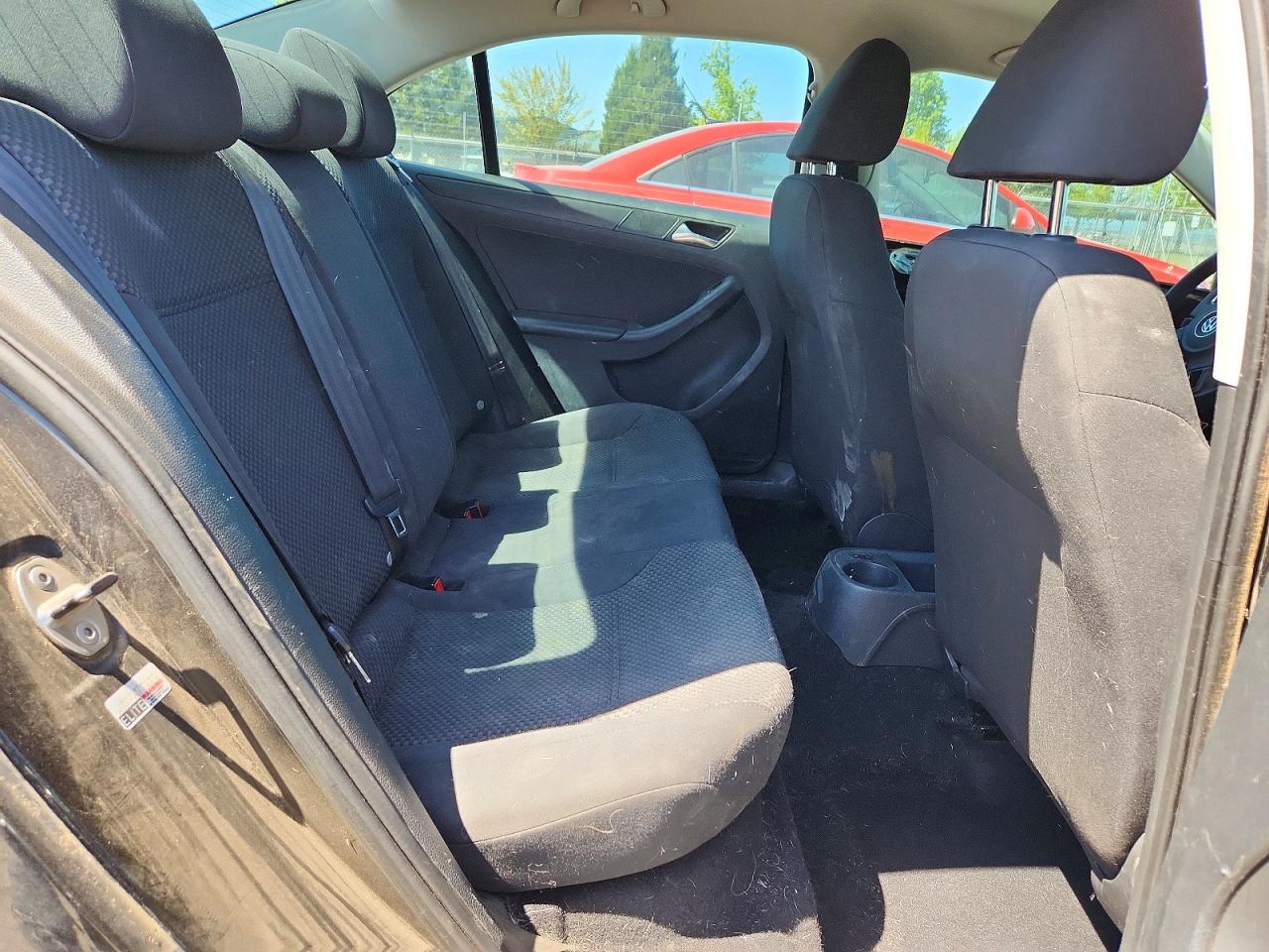 Volkswagen Jetta Base