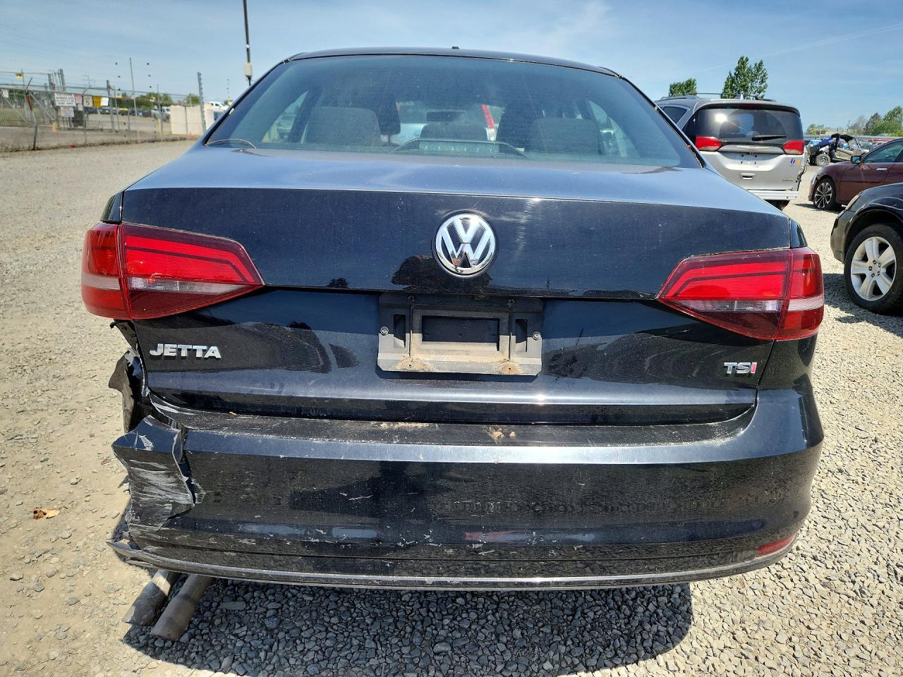 Volkswagen Jetta S