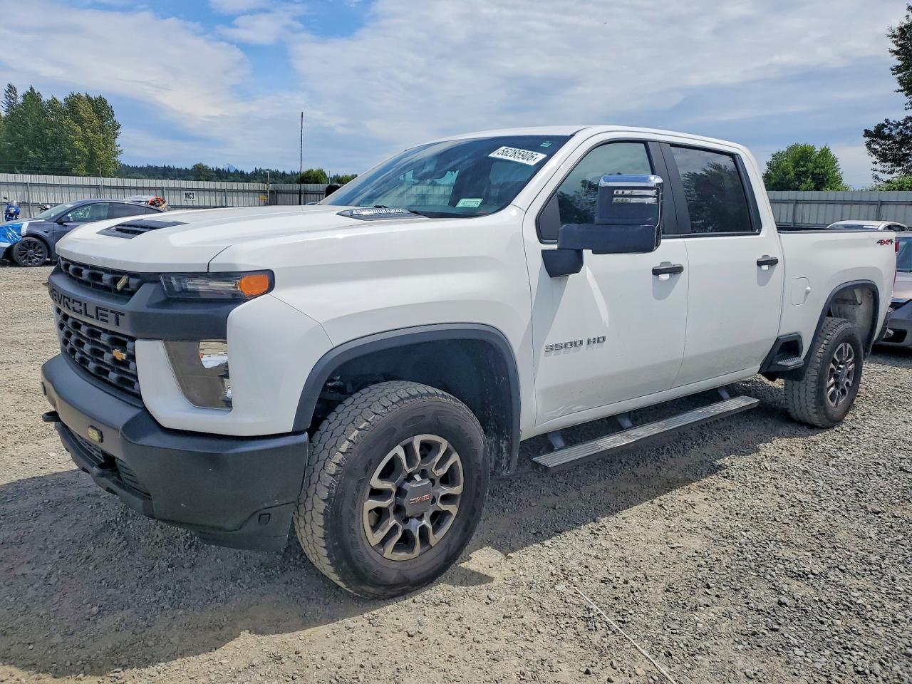 Salvage Chevrolet Silverado Image
