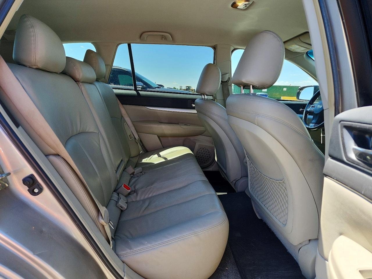 Subaru Outback 2.5i Premium