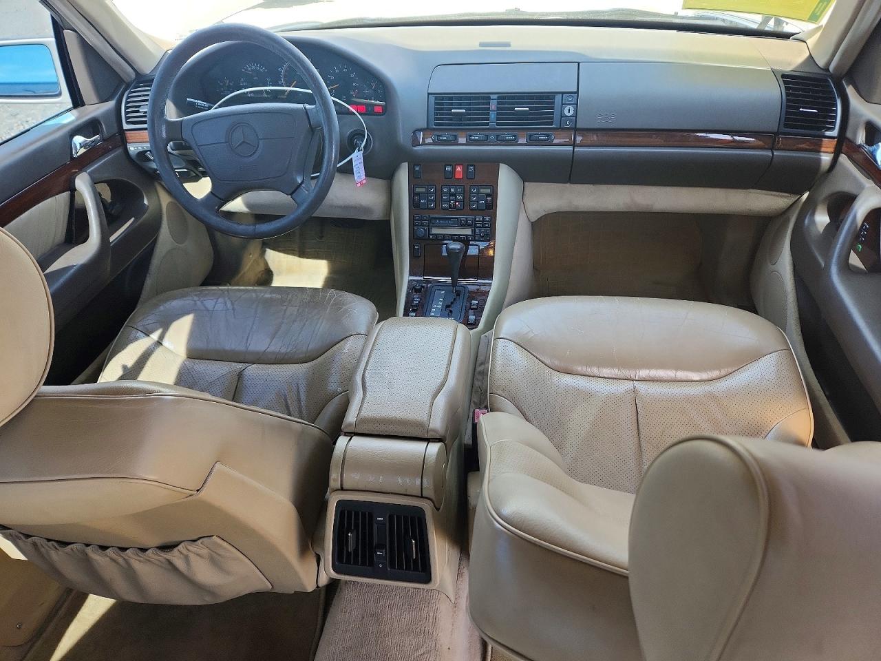 Mercedes-Benz S-Class 320