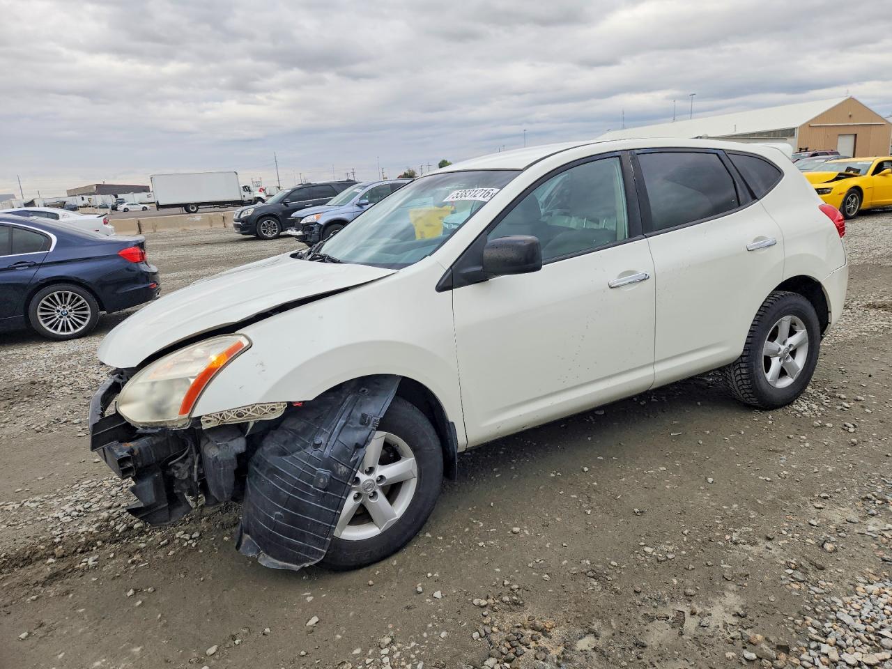 Salvage Nissan Rogue Image