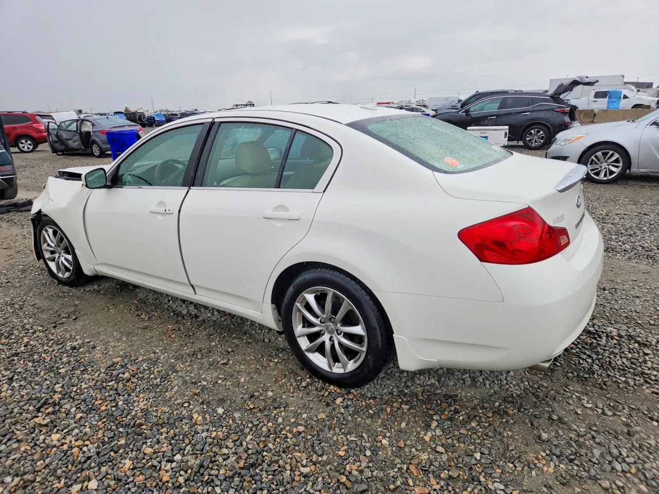 INFINITI G37 X