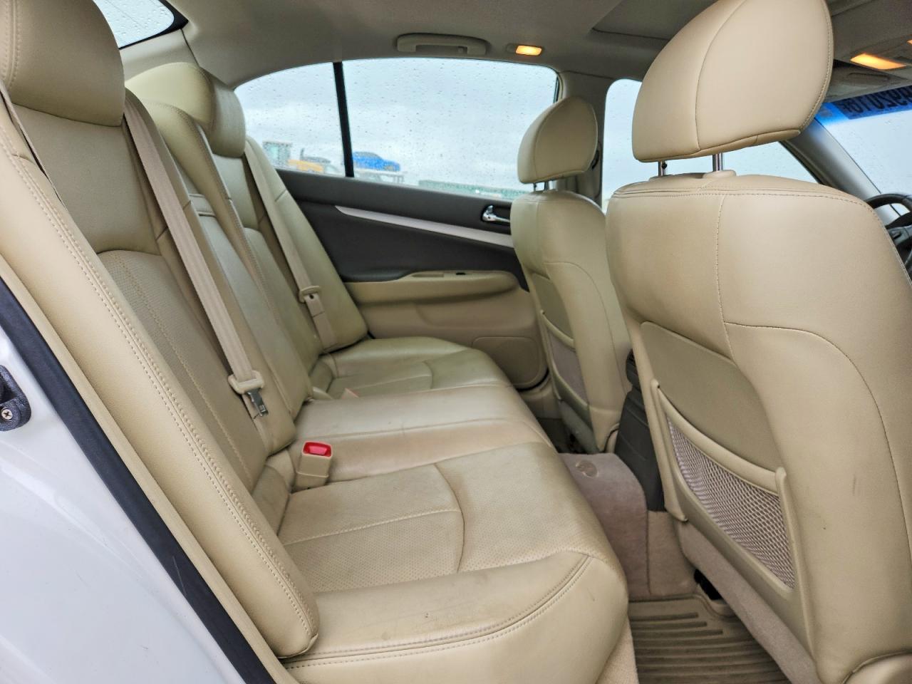 INFINITI G37 X
