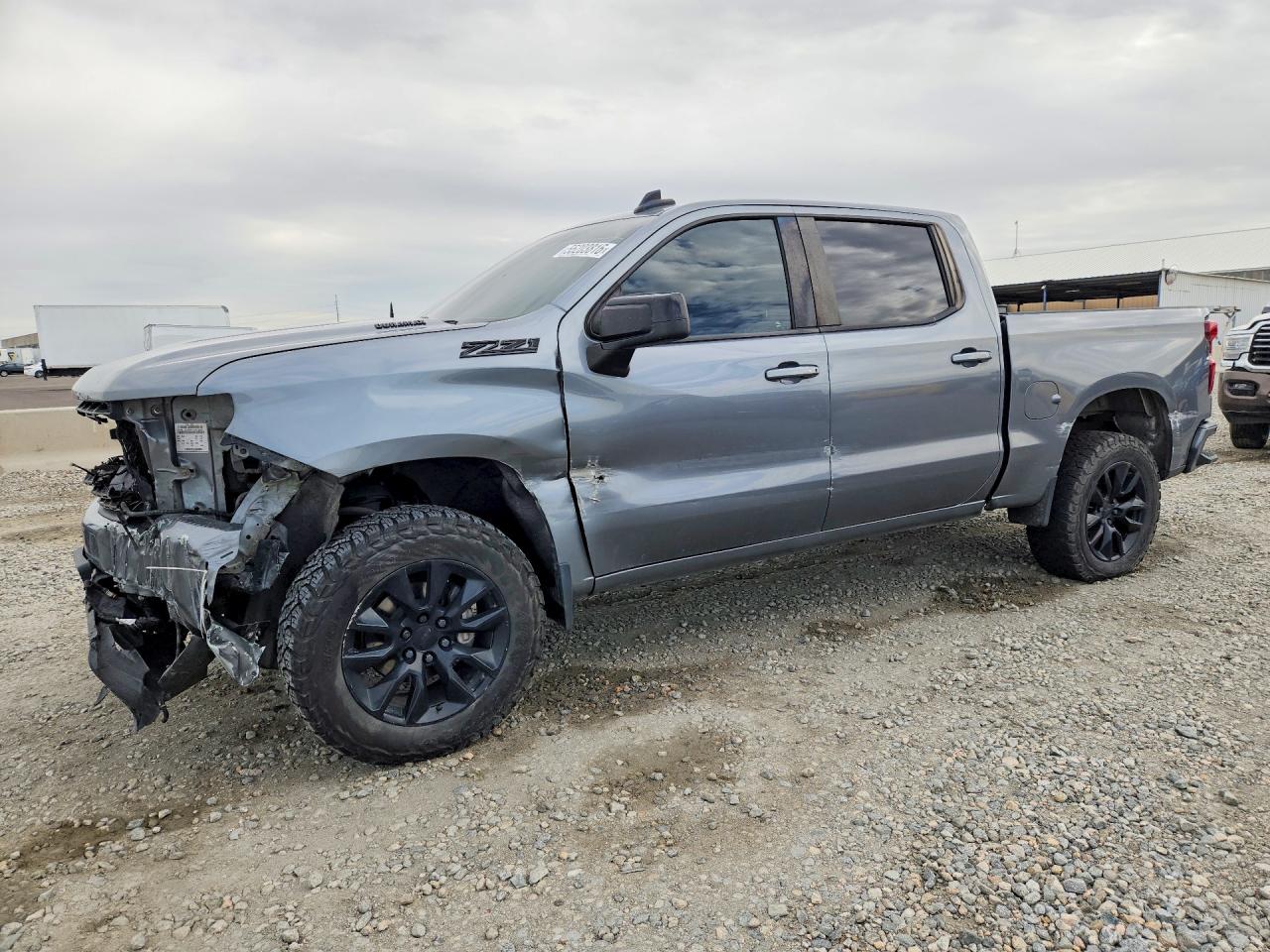 Salvage Chevrolet Silverado Image