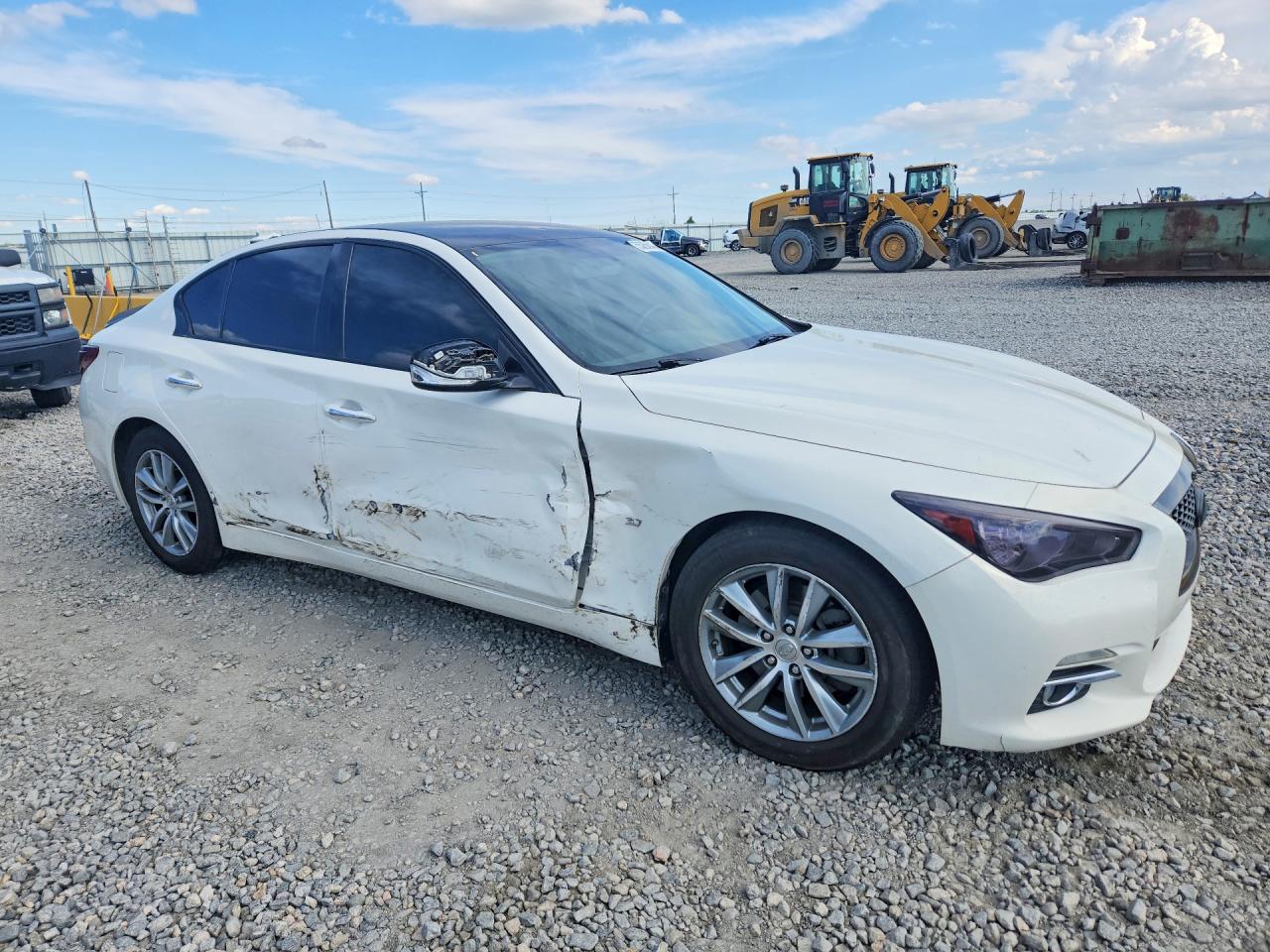 INFINITI Q50 Base