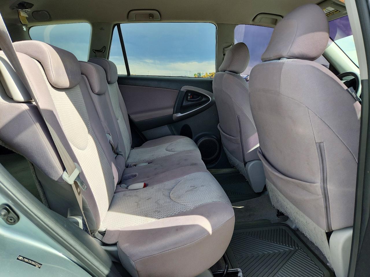 Toyota RAV4 Base