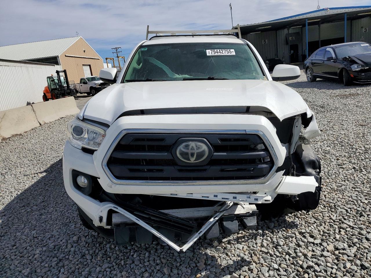 Toyota Tacoma Sr5 V6