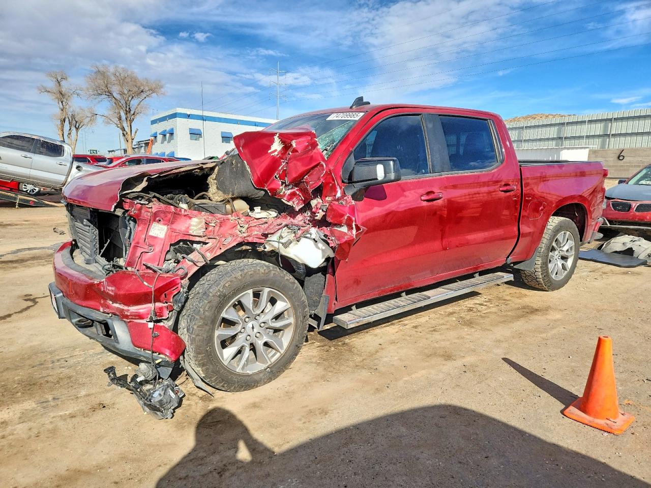 Salvage Chevrolet Silverado Image