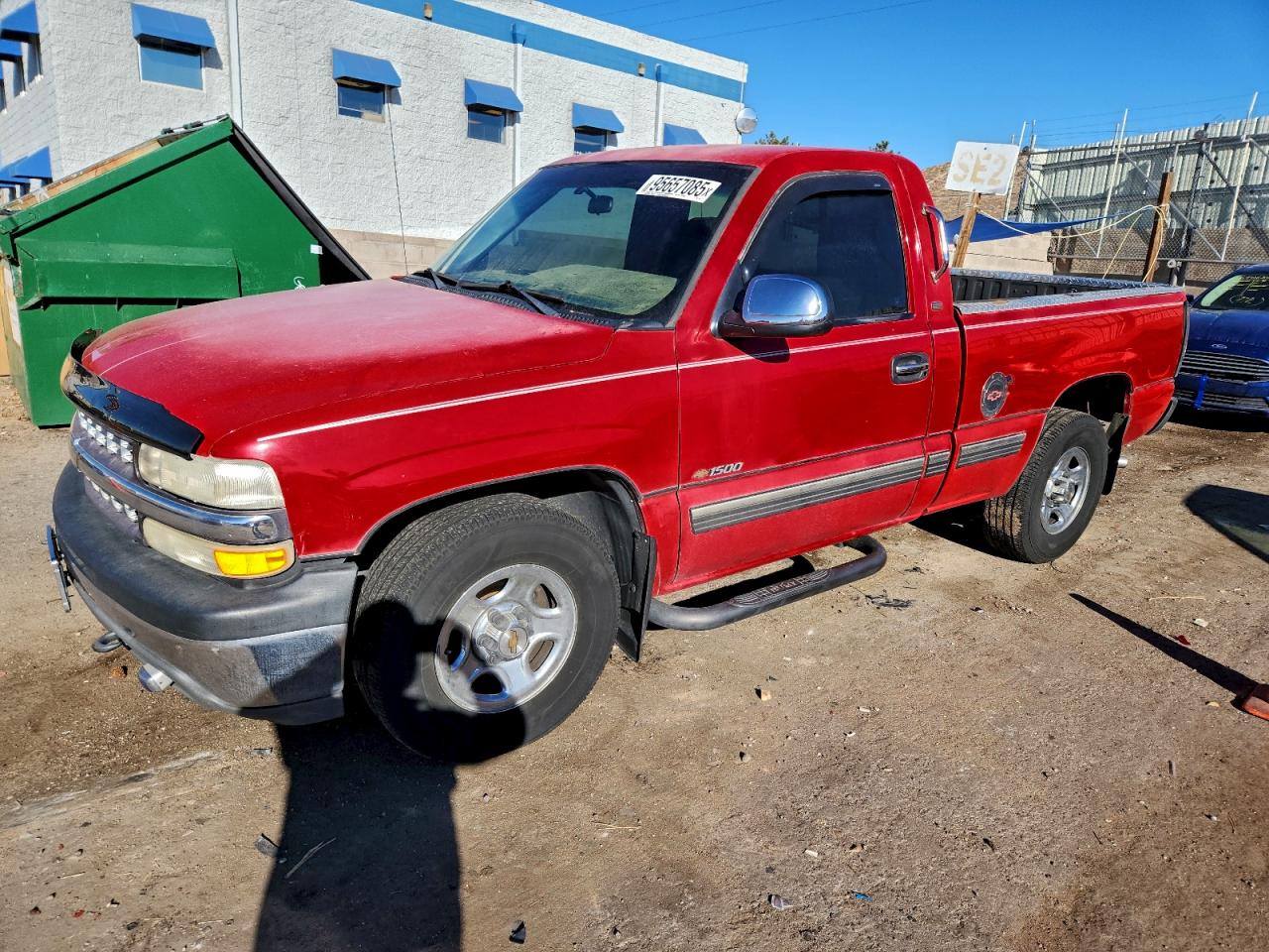Salvage Chevrolet Silverado Image