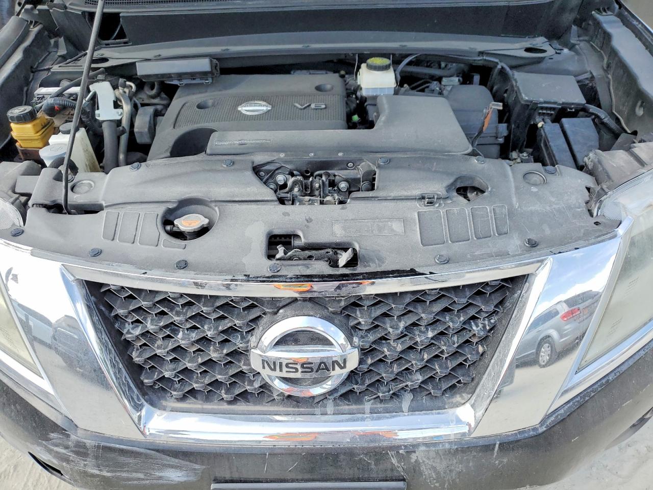 Nissan Pathfinder S