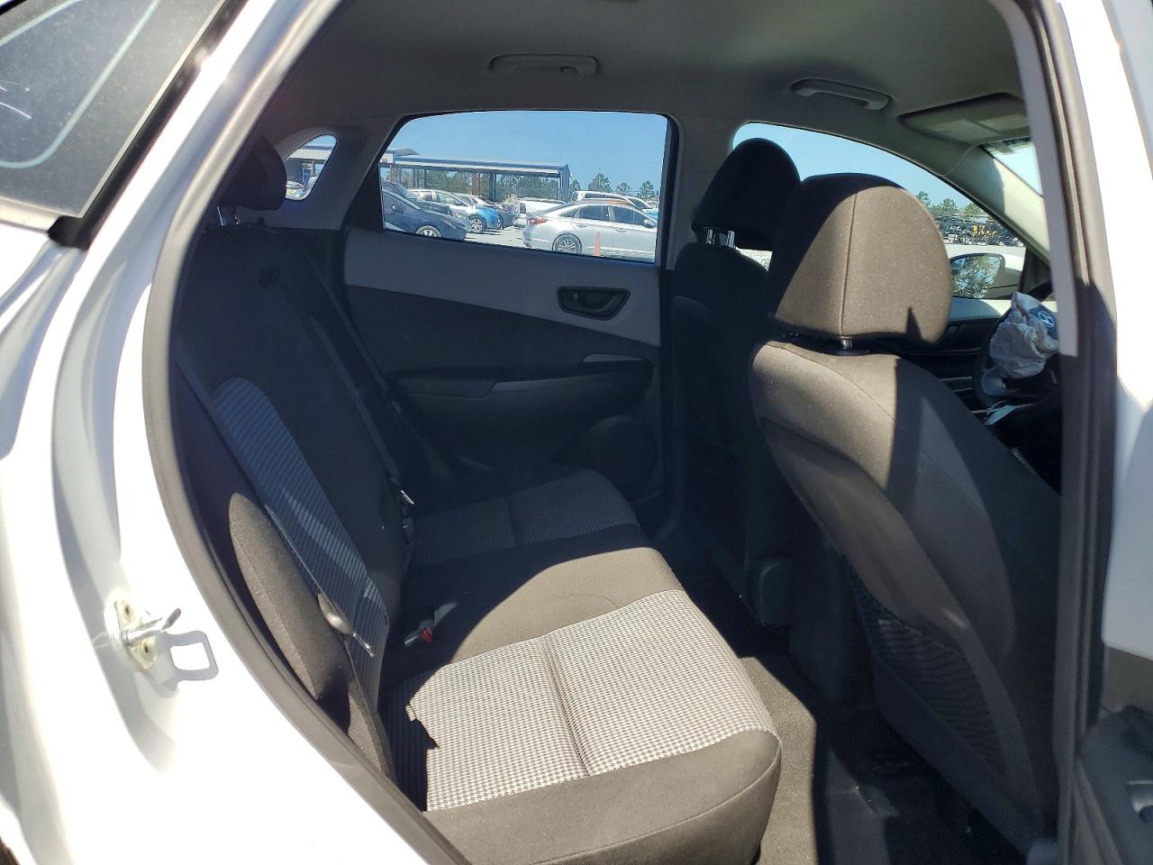 Hyundai KONA Se