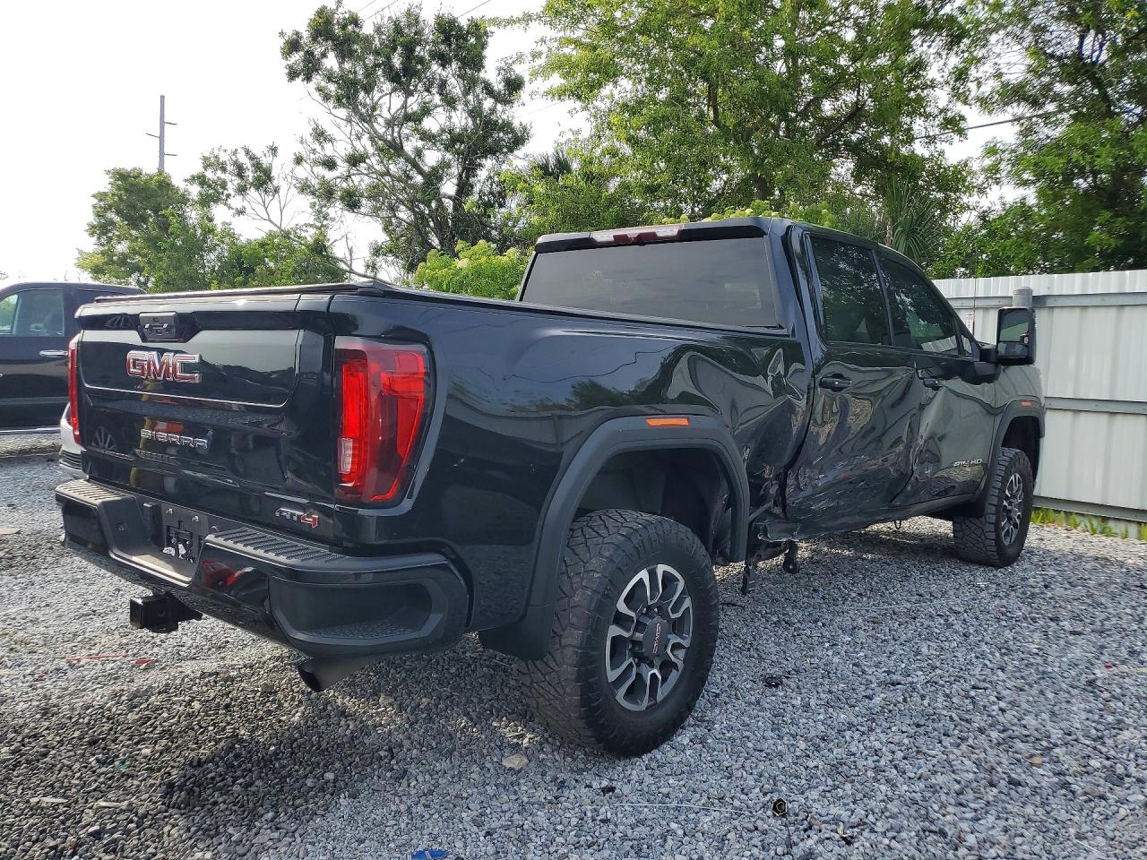 GMC Sierra K2500 At4