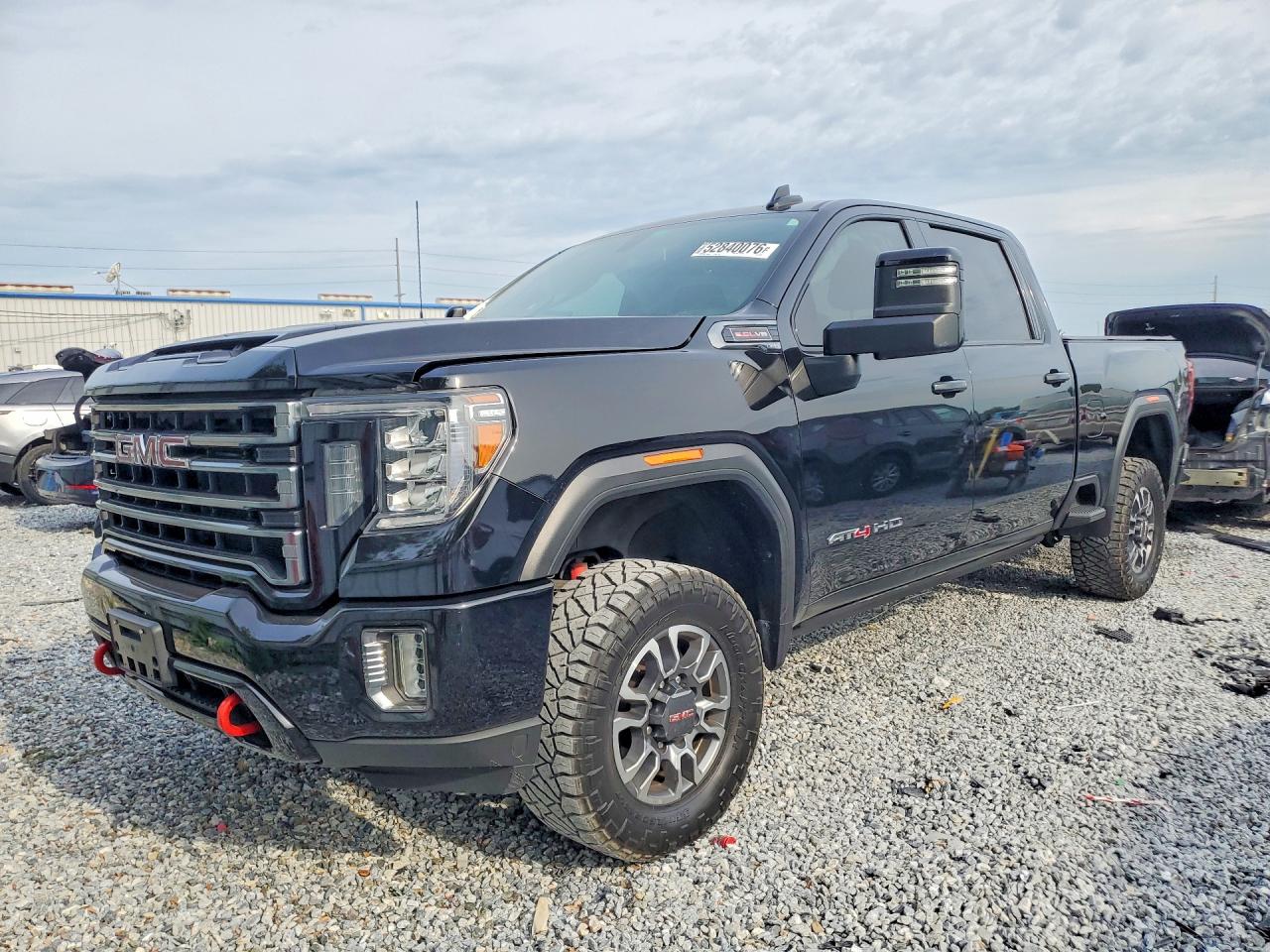 Salvage GMC Sierra Image