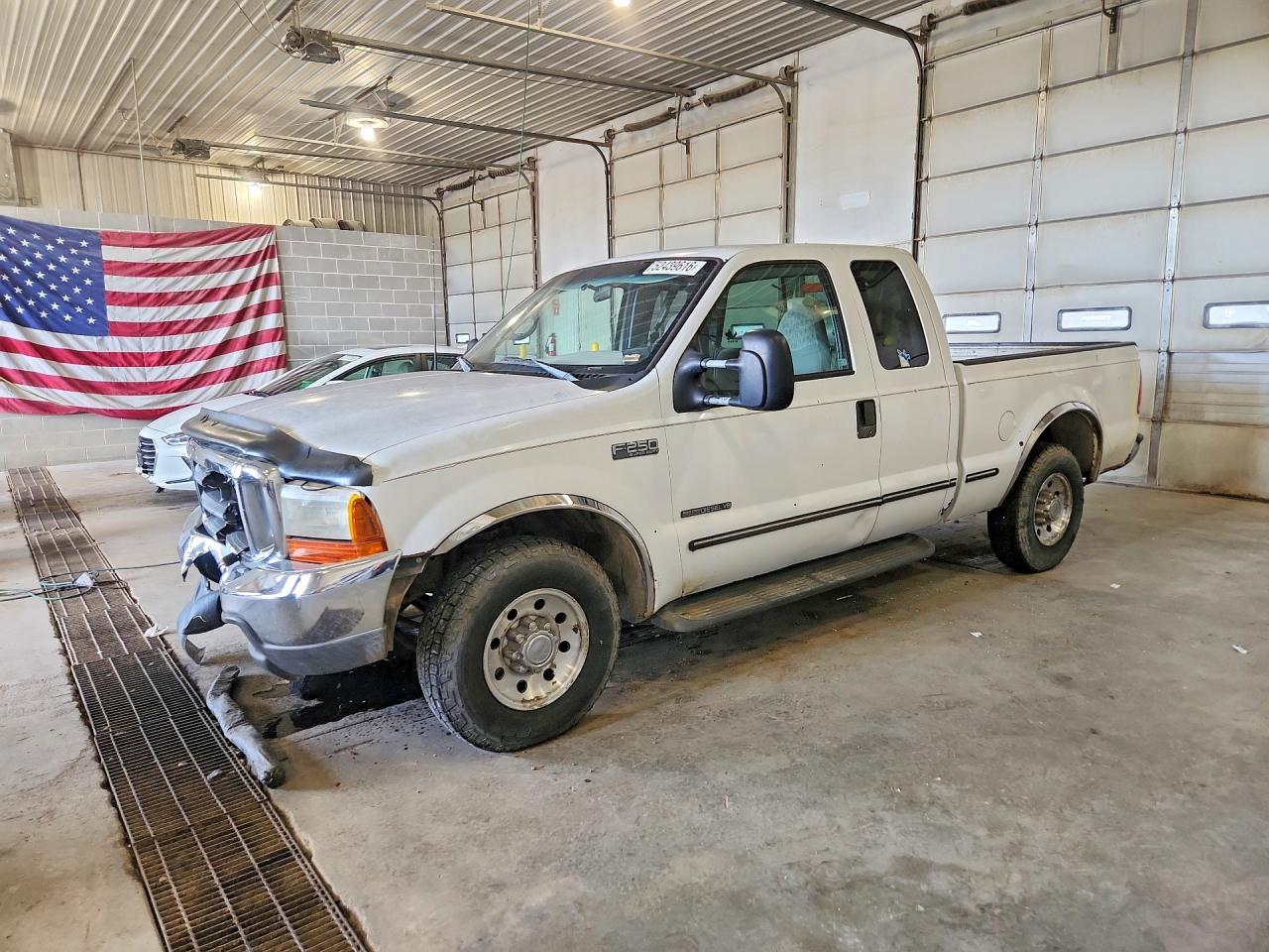 Salvage Ford F-250 Image