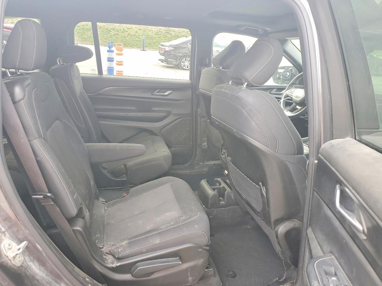 Jeep Cherokee L Laredo