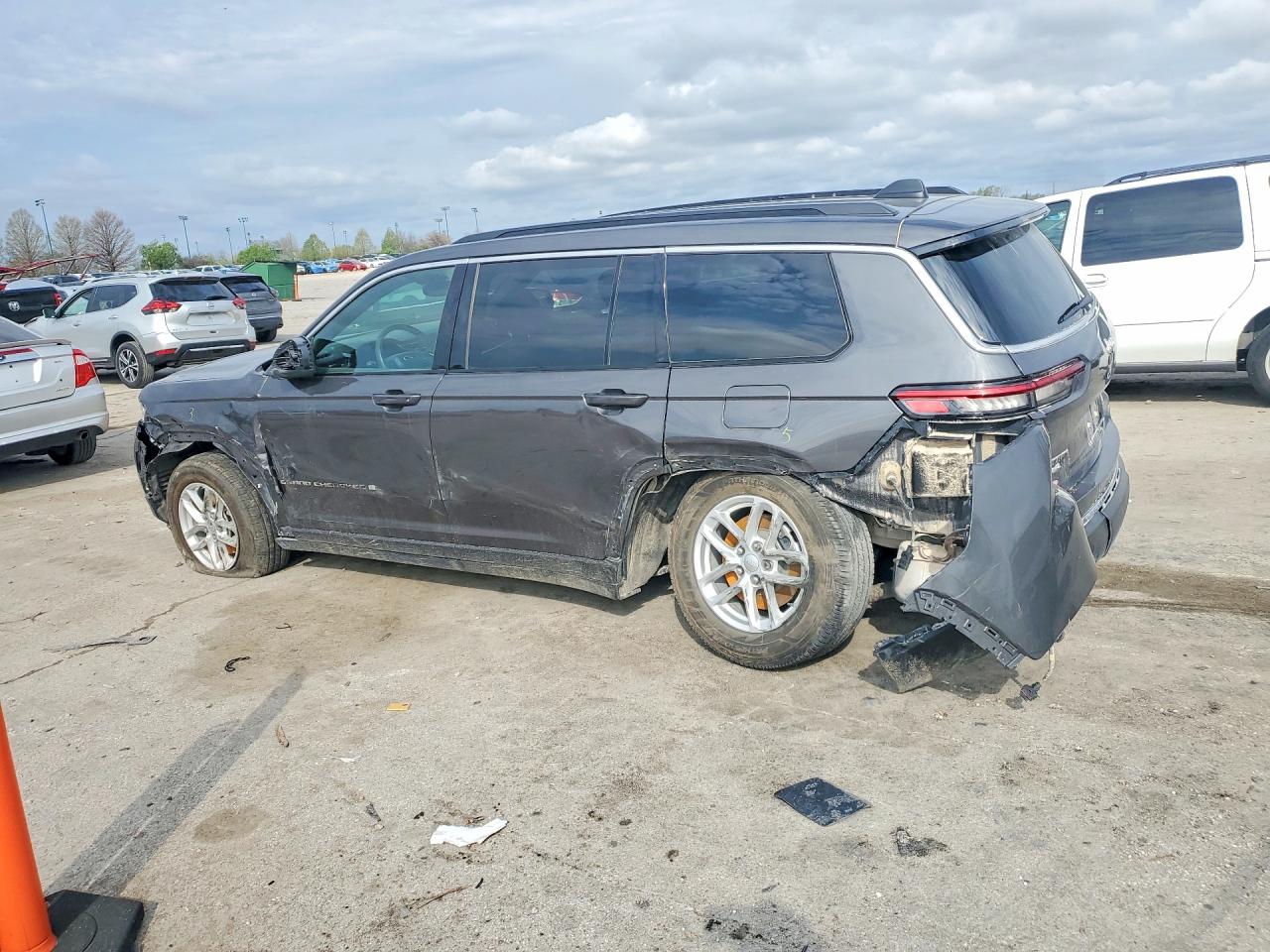 Jeep Cherokee L Laredo