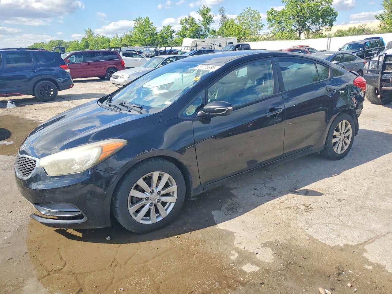 Salvage Kia Forte Image