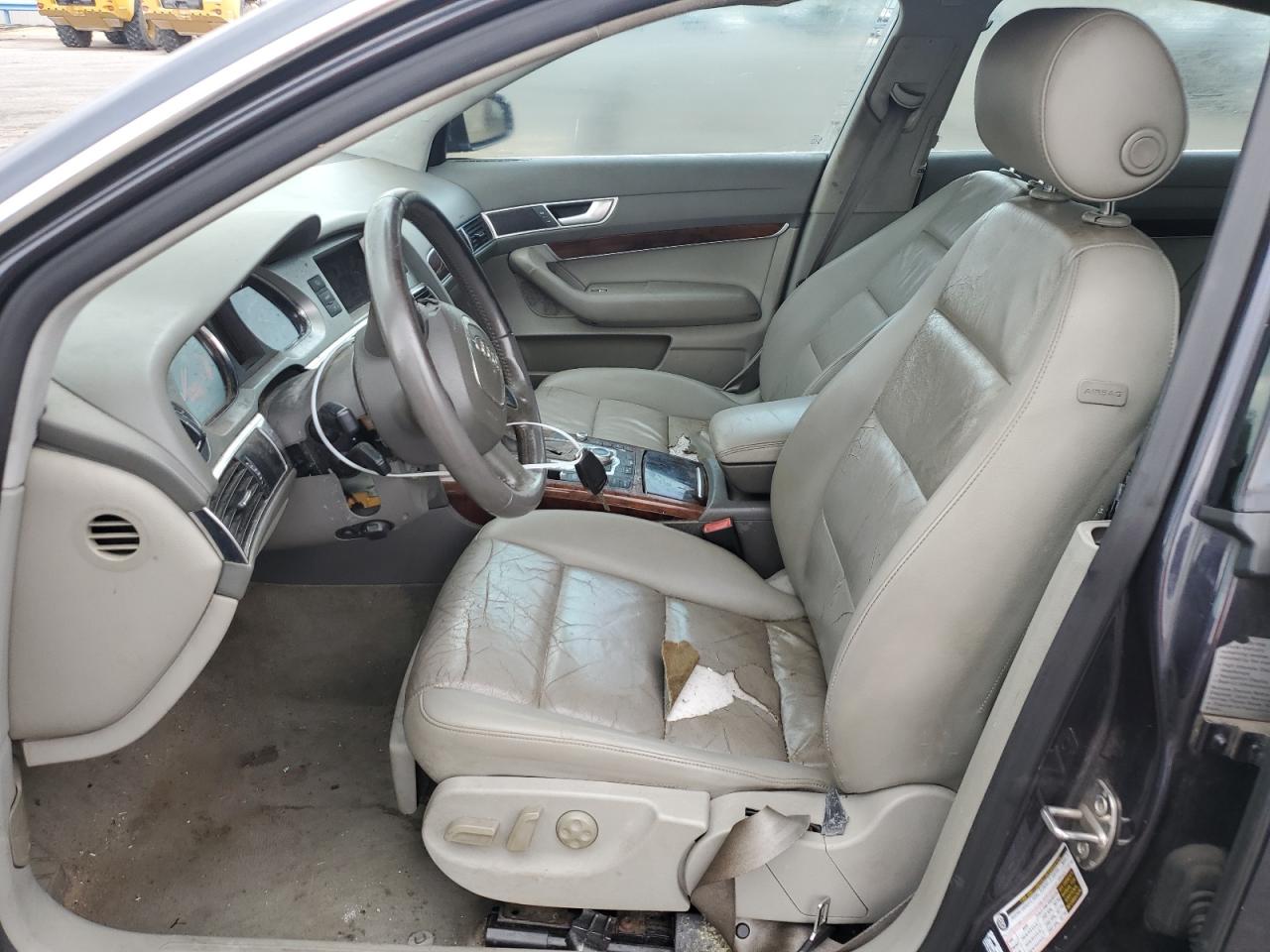 Audi A6 3.2