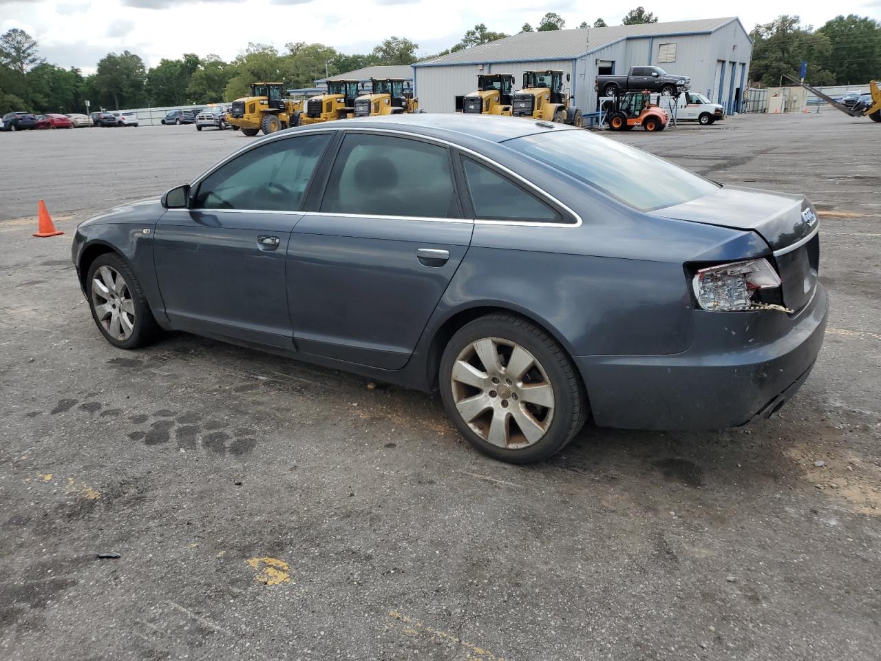 Audi A6 3.2